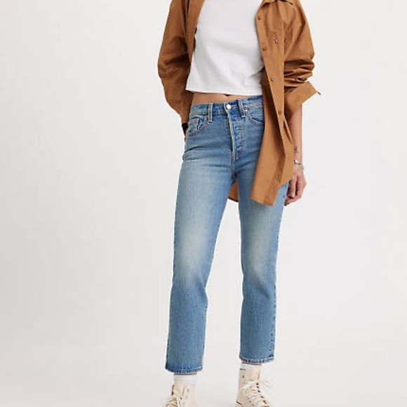 Levi’s Wedgie Straight Leg Medium Wash Jeans - Picture 1 of 8
